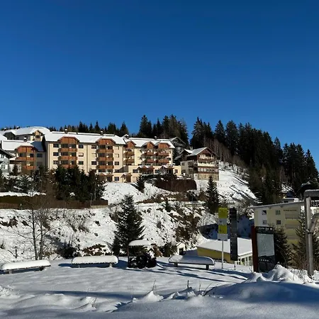 Apartment Nettes Direkt An Der Piste Kanzelhoehe